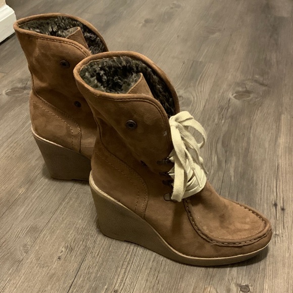 Brown Fur Wedge Ankle Boots - Picture 2 of 6